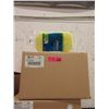 Image 1 : 8 Cases of 12 New Giant Bone Sponges