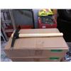 Image 1 : 10 New Cultivating Axes with 16" Wood Handles