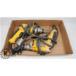 2 DEWALT SCREW GUNS / MODEL DW272