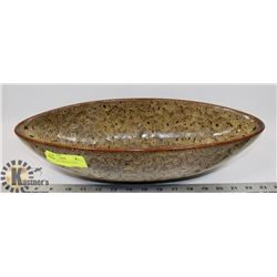 DECORATIVE CRESCENT BOWL