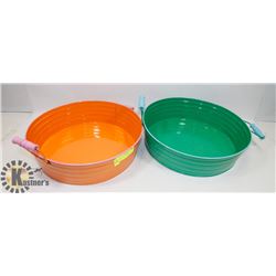 2 ASSORTED METAL WASHING BASINS