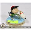 Image 1 : SNOOPY STATUE