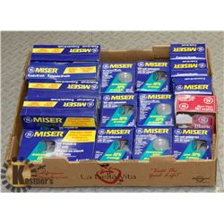 FLAT OF ASSORTED LIGHT BULBS