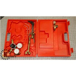 TORCH & WELDING ACCESSORIES KIT (PARTIAL)