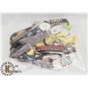 Image 1 : BAG OF DOG LEASHES AND/OR COLLARS