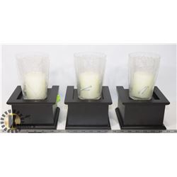 THREE CANDLE WALL SCONCES WITH HARDWARE.