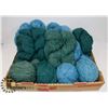 Image 1 : FLAT OF ASSORTED YARN