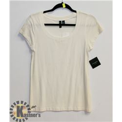 NEW WITH TAGS WOMENS SHIRT