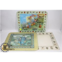 LOT OF THREE GLASS CUTTING BOARDS