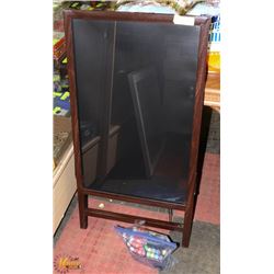 LED MENU WRITING BOARD WITH 5 SETS OF MARKERS.