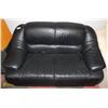 Image 1 : BLACK LEATHERETTE LOVE SEAT