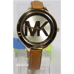 NEW MICHAEL KORS SLIM RUNWAY LEATHER STRAP WATCH