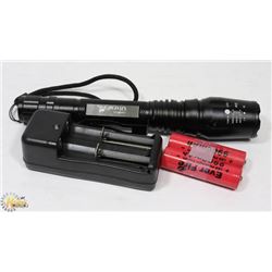 6000 LUMIN TACTICAL LED FLASHLIGHT WITH LITHIUM