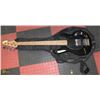 Image 1 : 1990S STAGG BASS GUITAR WITH BAG.