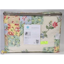 NEW MARTHA STEWART COLLECTION QUEEN BEDSPREAD