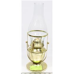 BRASS COLOR SWIVEL COAL OIL LAMP.