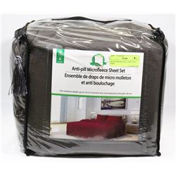 QUEEN MICROFLEECE SHEET SET GREY