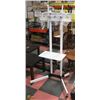 Image 1 : MOBILE TV STAND.