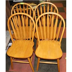 SET OF 4 SOLID WOOD OAK ARROWBACK CHAIRS.