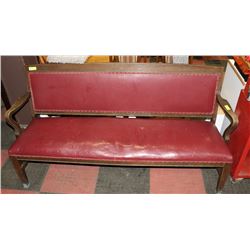 LARGE VINTAGE OAK BENCH. FURNITURE