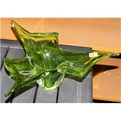 CHALET ART GLASS DISH ON CHOICE: GREEN