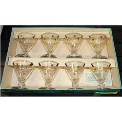 VINTAGE BOX OF 8 GLASSES FROM THE HOSTESS SET BY