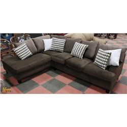 NEW BROWN FABRIC CHAISE LOUNGE SECTIONAL WITH