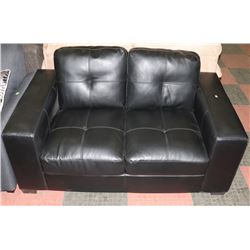 BLACK LEATHERETTE LOVE SEAT. FURNITURE