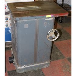 COMMERCIAL TABLE SAW ROCKWELL 220