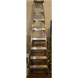 8' EAGLE ALUMINUM LADDER