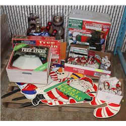 PALLET OF CHRISTMAS DÉCOR AND MORE