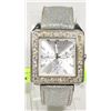 Image 1 : GUESS LADIES WATCH WITH SILVER BAND & CRYSTALS