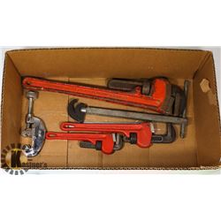 BOX OF PLUMBING TOOLS INCL. RIDGID