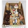Image 1 : TRAY OF ASSORTED FIGURINES
