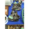 Image 1 : Set of 4 Cast Iron Feet
