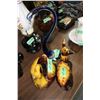 Image 1 : Blue Mountain Pottery  (Brown) - 2 pcs and a Glass Swan