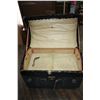 Image 2 : Steamer Trunk - 1914 - 'Allen Royal Mail Line'