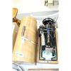 Image 1 : Singer Portable Sewing Machine in a Dome Top Case