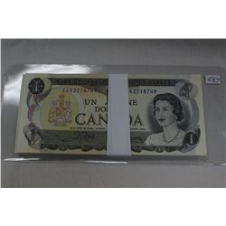 Canada One Dollar Bills (52) Sequence