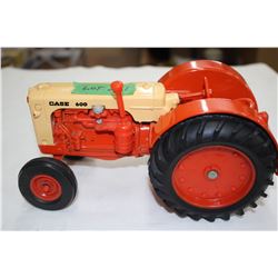 Case 600 Model - Die Cast Metal Tractor