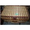 Image 1 : Picnic Basket with Setting for Four