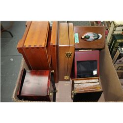 Box with 6 Wooden Boxes