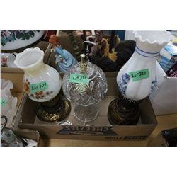 3 Lamps - the Middle one is Crystal