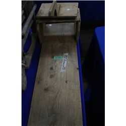 Bench Wool Carder