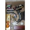 Image 1 : Flat with Collectible Items