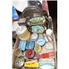 Image 1 : Flat with Unique Collectible Tins