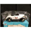 Image 2 : 1:25 SCALE 1937 CHEVY CABRIOLET DIE-CAST METAL LOCKABLE COIN BANK