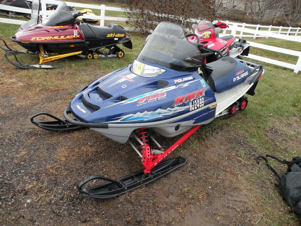 2002 Polaris 700 RMK w/cover & service book SN4XANJ7CS42B232897