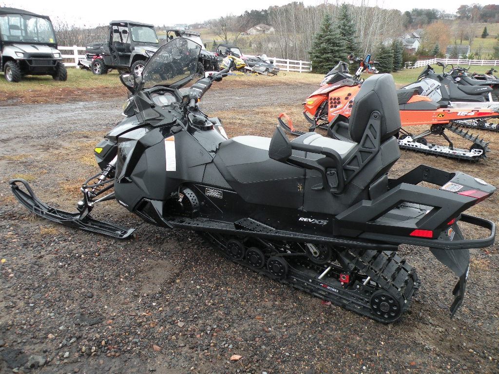 2018 Ski Doo 900 Ace Grand Touring SN2BPSEAJA7JV000373 2018 Ski Doo 900 Ace Grand Touring SN2BPSEAJA7JV000373