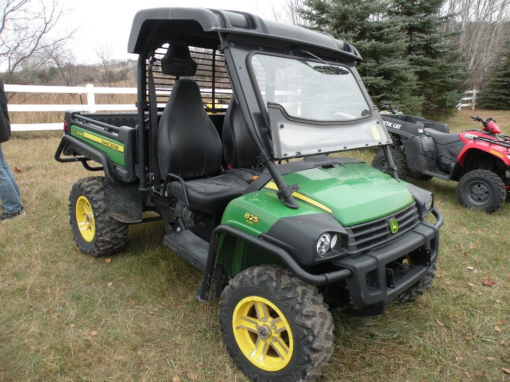 2012 John Deere 825i Gator 4x4 SN1M0825GSACM049270